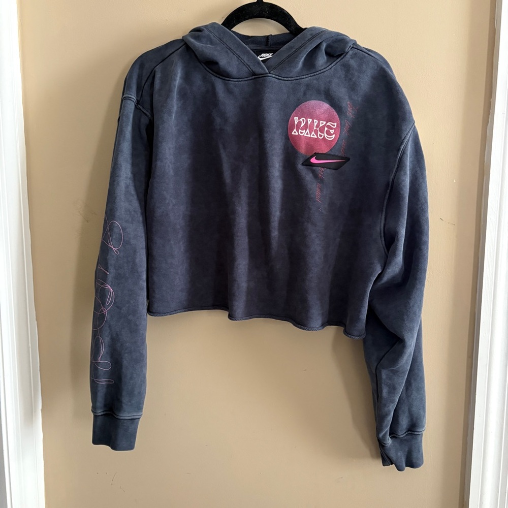 Nike Women's Dark Gray Faded Wash Oversized Cropped Hoodie Large